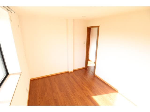  大和路線・関西本線/奈良駅 バス5分大安寺下車:停歩9分 1階 築27年