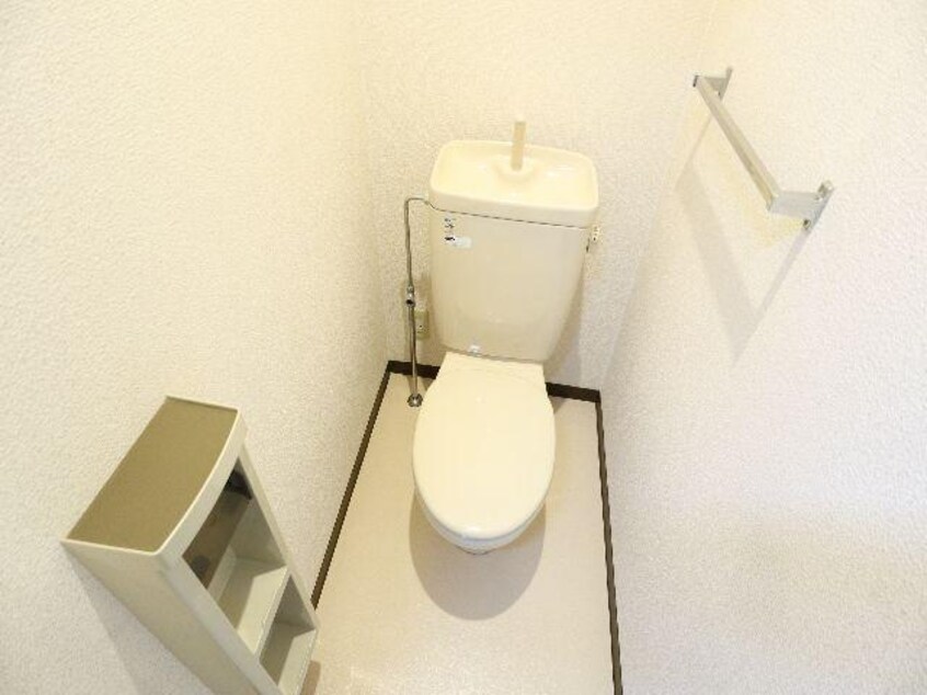  近鉄難波線・奈良線/近鉄奈良駅 徒歩6分 1階 築25年