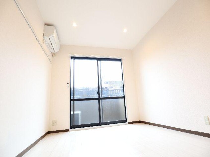  近鉄難波線・奈良線/近鉄奈良駅 徒歩6分 1階 築25年