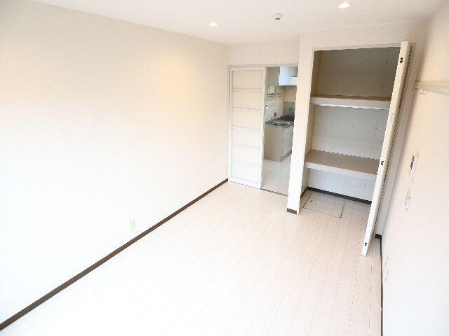  近鉄難波線・奈良線/近鉄奈良駅 徒歩6分 1階 築25年