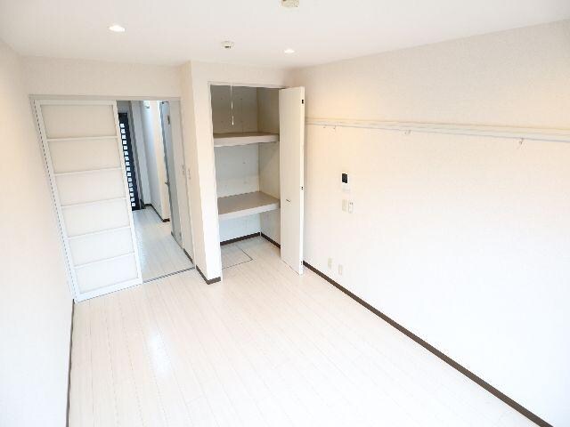  近鉄難波線・奈良線/近鉄奈良駅 徒歩6分 1階 築25年