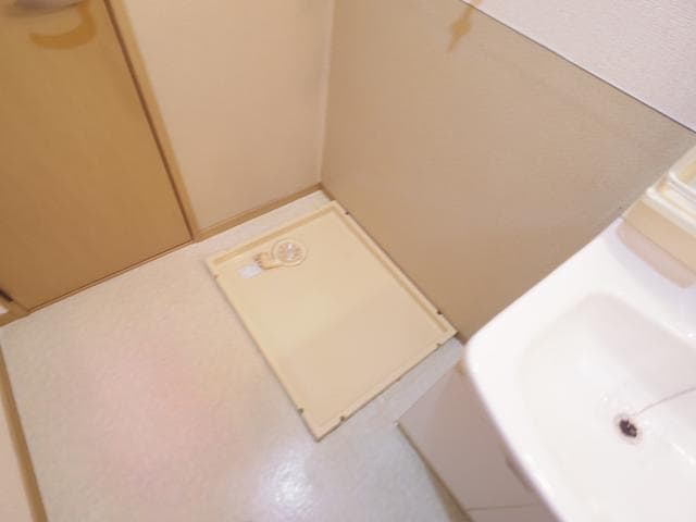  近鉄難波線・奈良線/近鉄奈良駅 バス15分木津南ソレイユ下車:停歩3分 1階 築27年