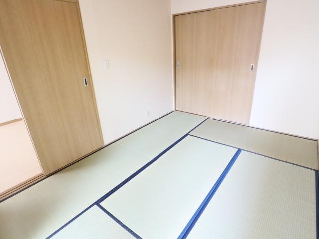  近鉄難波線・奈良線/近鉄奈良駅 徒歩16分 1階 築33年