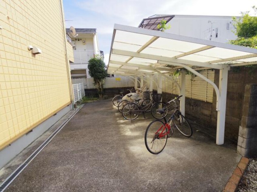  近鉄難波線・奈良線/近鉄奈良駅 徒歩16分 1階 築33年