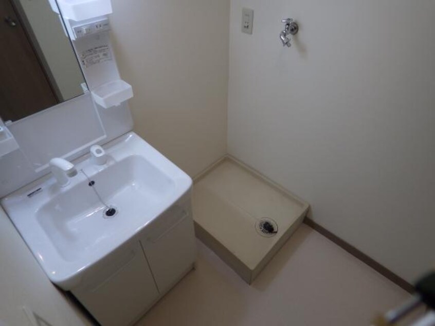  近鉄難波線・奈良線/近鉄奈良駅 徒歩16分 2階 築33年