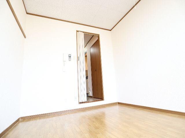  近鉄難波線・奈良線/新大宮駅 徒歩8分 5階 築27年