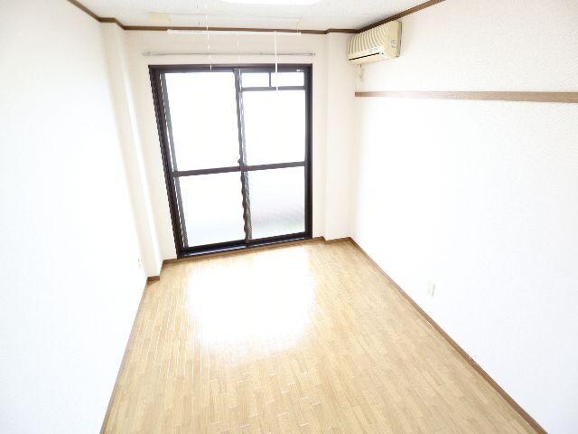  近鉄難波線・奈良線/新大宮駅 徒歩8分 5階 築27年