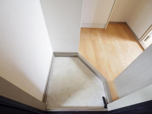  近鉄難波線・奈良線/新大宮駅 徒歩10分 1階 築27年