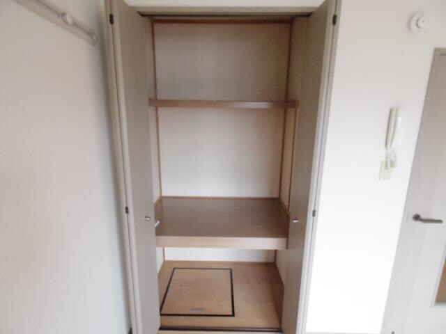  近鉄難波線・奈良線/新大宮駅 徒歩10分 1階 築27年