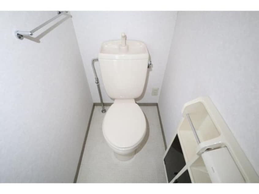  近鉄難波線・奈良線/新大宮駅 徒歩10分 1階 築27年