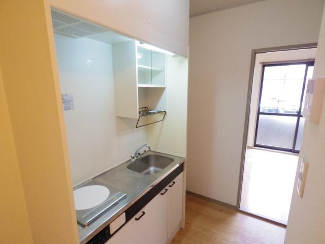  近鉄難波線・奈良線/新大宮駅 徒歩10分 1階 築27年