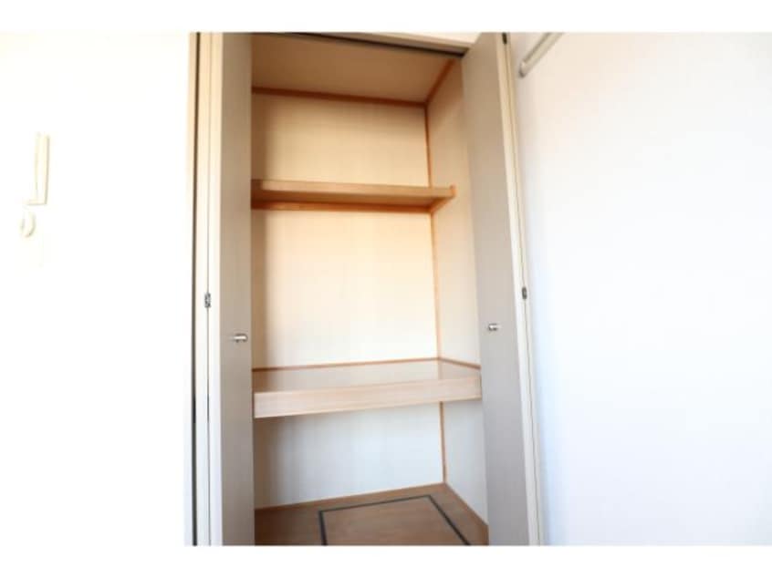  近鉄難波線・奈良線/新大宮駅 徒歩10分 1階 築27年