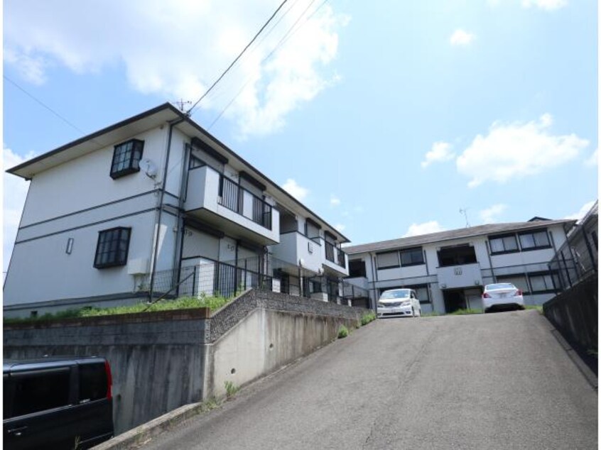  近鉄難波線・奈良線/近鉄奈良駅 バス15分梅美台西下車:停歩4分 2階 築27年