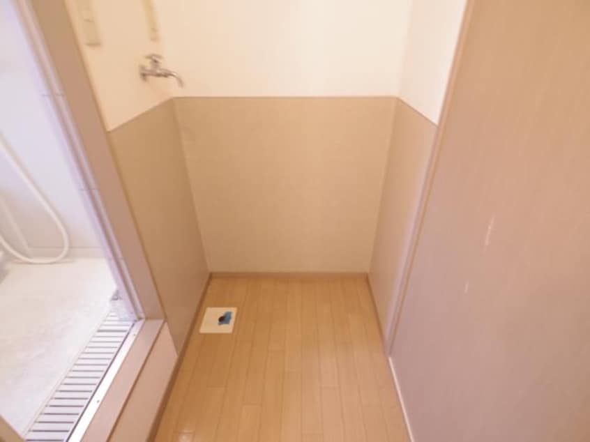  近鉄難波線・奈良線/近鉄奈良駅 バス10分木津南ソレイユ下車:停歩7分 1階 築27年