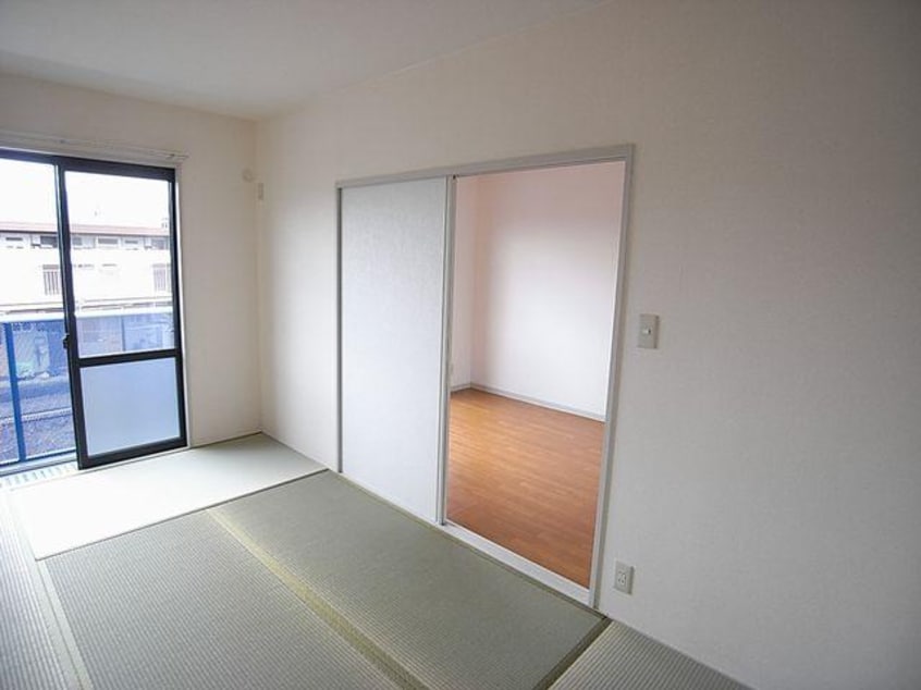  近鉄難波線・奈良線/新大宮駅 徒歩5分 1階 築27年