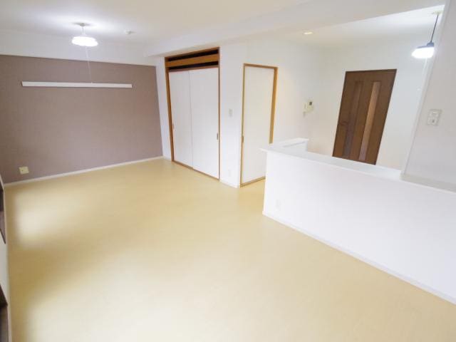  大和路線・関西本線/奈良駅 バス8分北神殿下車:停歩4分 1階 築29年