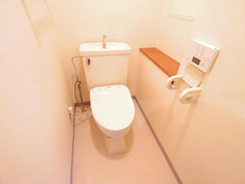  大和路線・関西本線/奈良駅 バス8分北神殿下車:停歩4分 1階 築29年