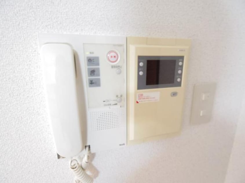  大和路線・関西本線/奈良駅 バス8分北神殿下車:停歩4分 1階 築29年