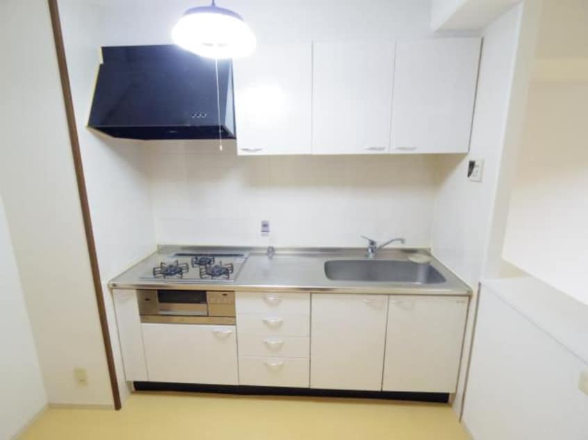  大和路線・関西本線/奈良駅 バス8分北神殿下車:停歩4分 1階 築29年