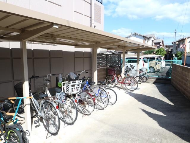  近鉄難波線・奈良線/新大宮駅 徒歩16分 3階 築22年