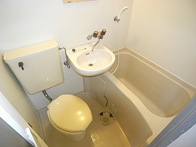  近鉄難波線・奈良線/近鉄奈良駅 徒歩5分 1階 築40年