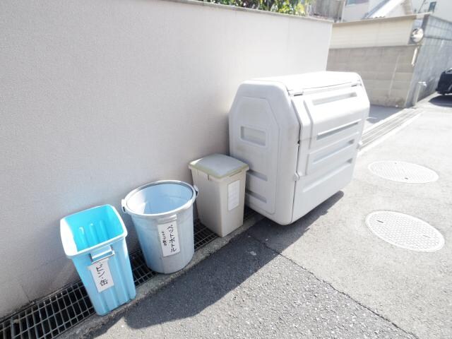  近鉄難波線・奈良線/近鉄奈良駅 徒歩5分 3階 築40年