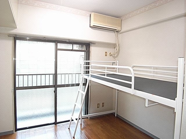  近鉄難波線・奈良線/近鉄奈良駅 徒歩5分 1階 築40年