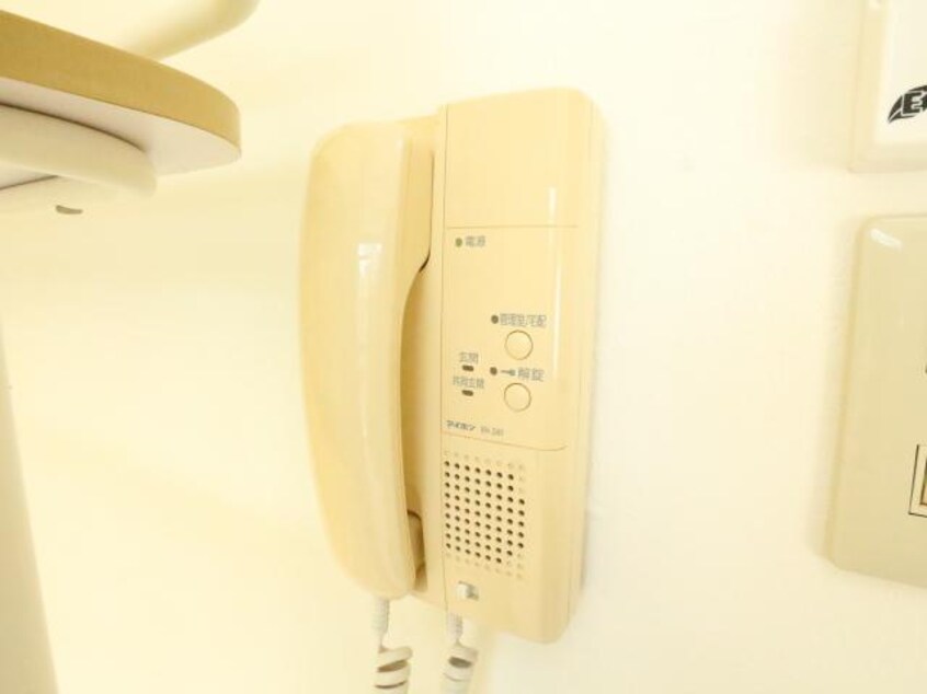  近鉄難波線・奈良線/近鉄奈良駅 徒歩5分 1階 築40年