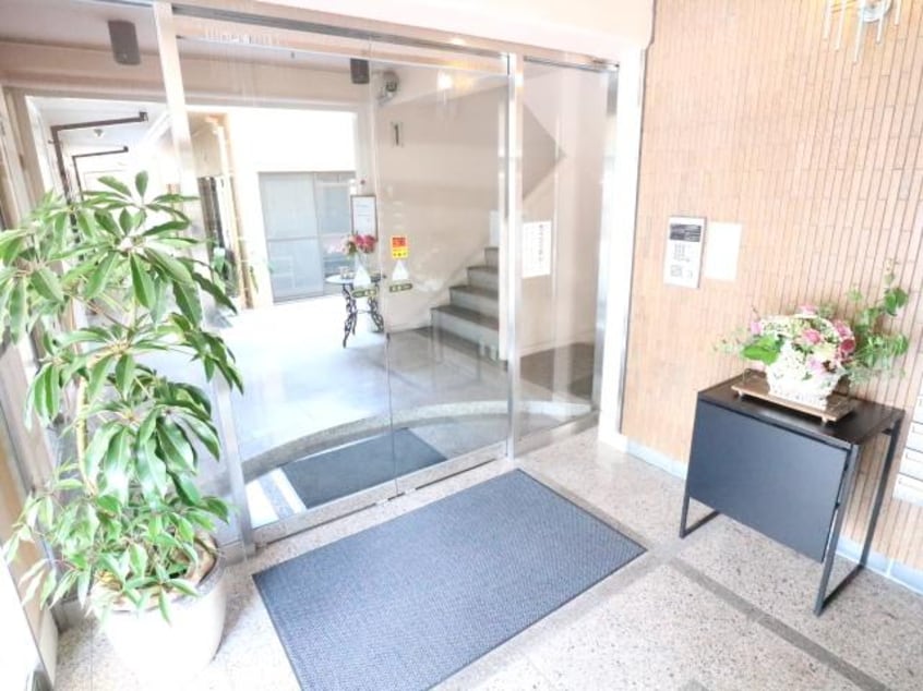  近鉄難波線・奈良線/近鉄奈良駅 徒歩5分 1階 築40年