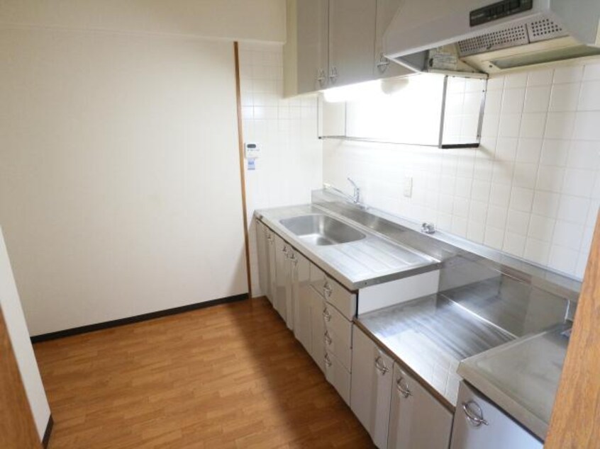  近鉄難波線・奈良線/新大宮駅 徒歩4分 6階 築29年