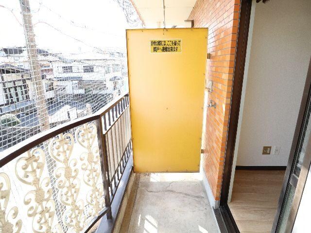  近鉄難波線・奈良線/近鉄奈良駅 バス5分高畑町下車:停歩2分 2階 築39年