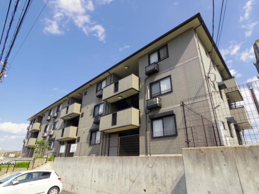  近鉄難波線・奈良線/近鉄奈良駅 バス15分梅美台西下車:停歩8分 3階 築22年