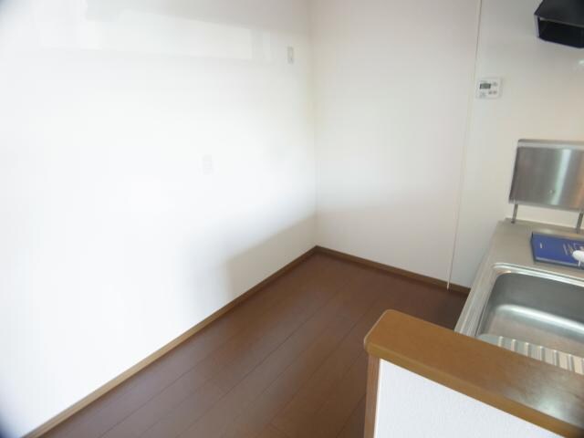  近鉄難波線・奈良線/近鉄奈良駅 バス15分梅美台西下車:停歩8分 1階 築22年