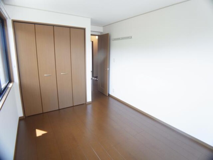  近鉄難波線・奈良線/近鉄奈良駅 バス15分梅美台西下車:停歩8分 1階 築22年