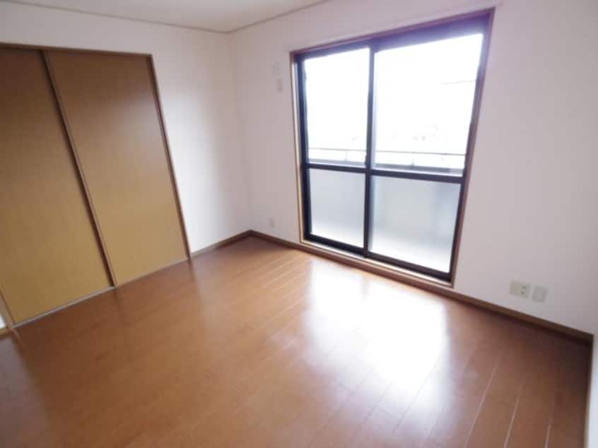  近鉄難波線・奈良線/近鉄奈良駅 バス15分梅美台西下車:停歩8分 3階 築22年