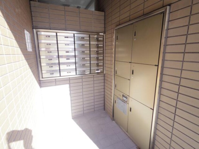  大和路線・関西本線/奈良駅 徒歩6分 4階 築21年