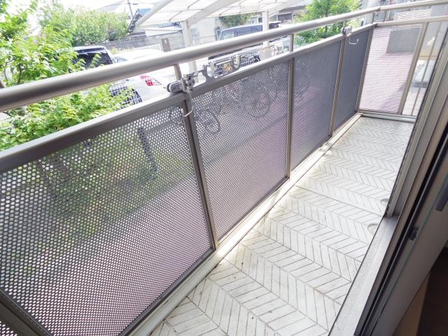  近鉄難波線・奈良線/近鉄奈良駅 バス10分南方町下車:停歩2分 1階 築22年