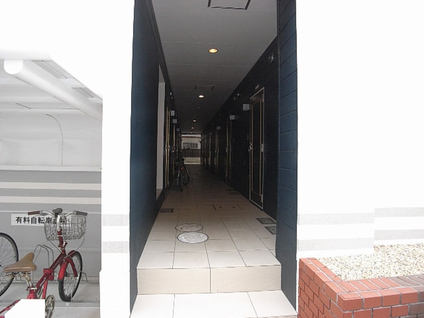  近鉄難波線・奈良線/近鉄奈良駅 バス11分萩ヶ丘下車:停歩7分 2階 築35年