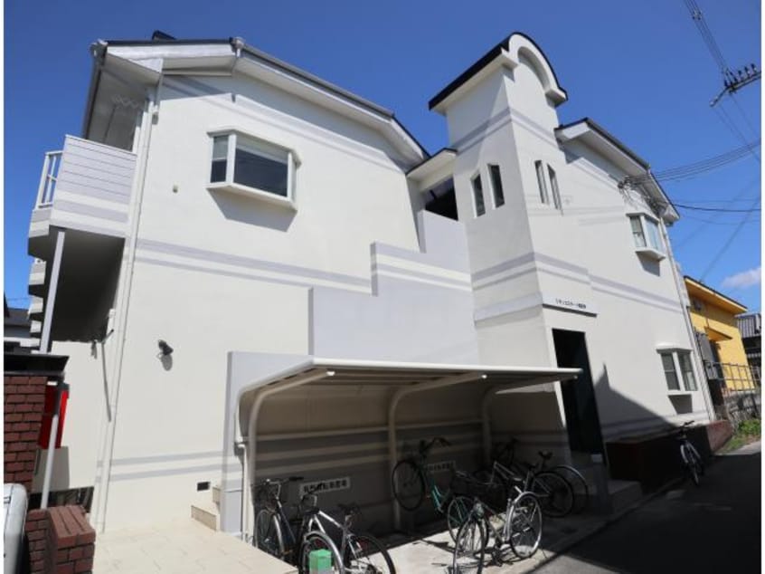  近鉄難波線・奈良線/近鉄奈良駅 バス11分萩ヶ丘下車:停歩7分 2階 築35年