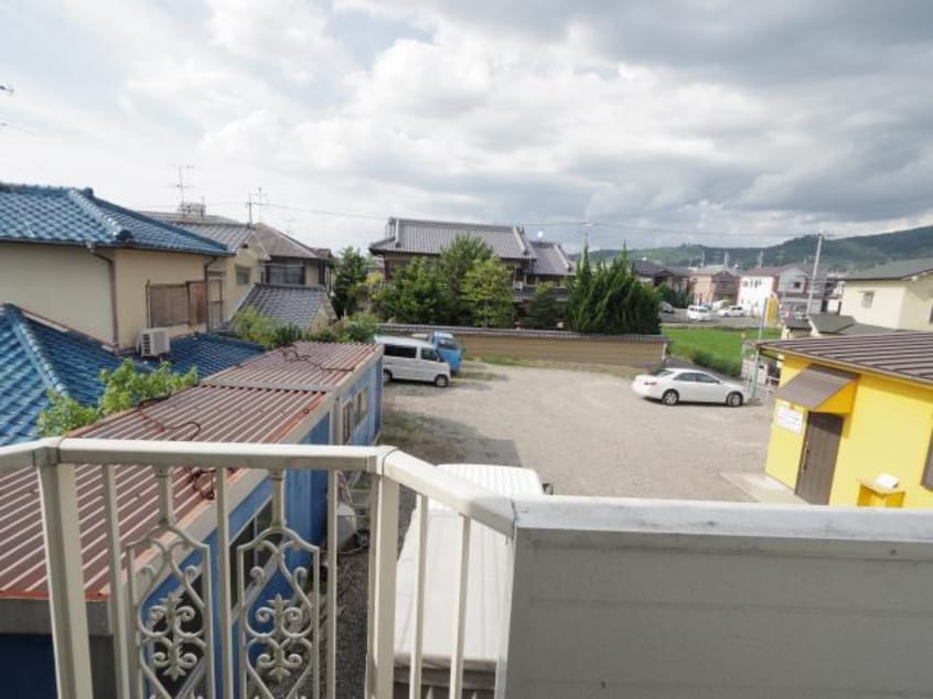  近鉄難波線・奈良線/近鉄奈良駅 バス11分萩ヶ丘下車:停歩7分 2階 築35年