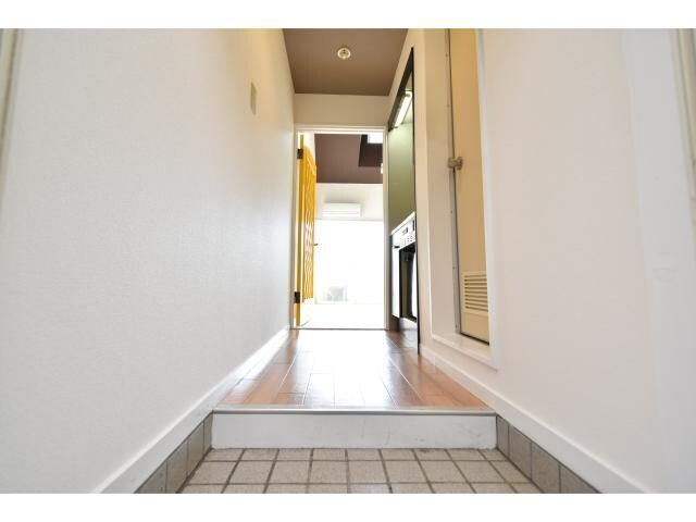  近鉄難波線・奈良線/近鉄奈良駅 バス11分萩ヶ丘下車:停歩7分 2階 築35年