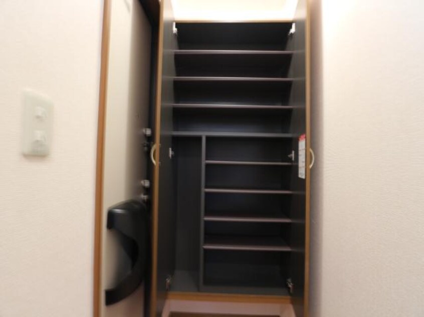  近鉄難波線・奈良線/近鉄奈良駅 バス15分木津南ソレイユ下車:停歩12分 2階 築21年