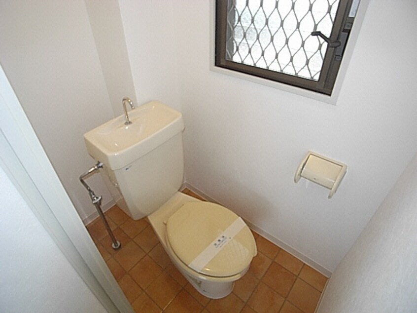  近鉄難波線・奈良線/近鉄奈良駅 徒歩9分 2階 築29年