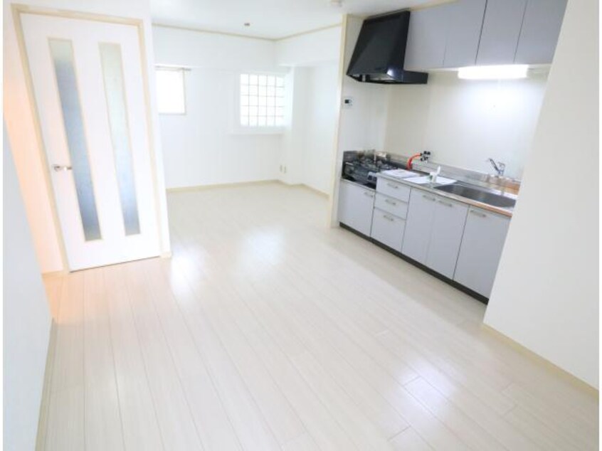  近鉄難波線・奈良線/新大宮駅 徒歩5分 6階 築38年