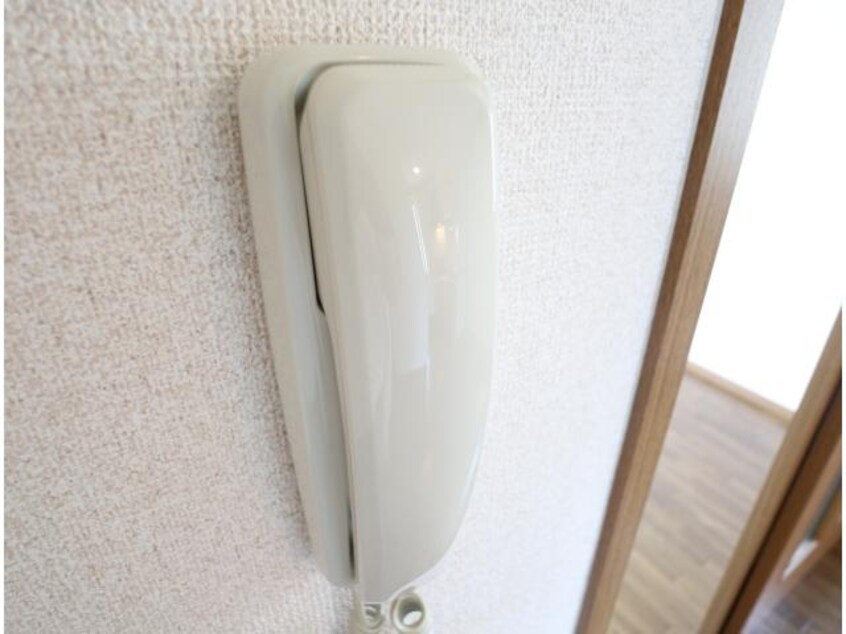  大和路線・関西本線/奈良駅 バス10分八条地蔵前下車:停歩6分 1階 築24年