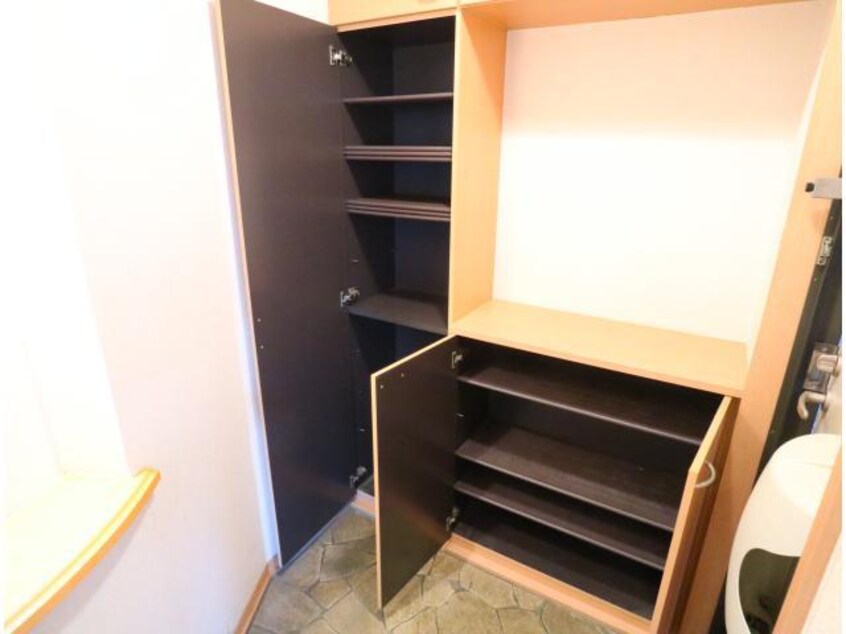  近鉄難波線・奈良線/近鉄奈良駅 バス11分萩が丘町下車:停歩1分 2階 築20年