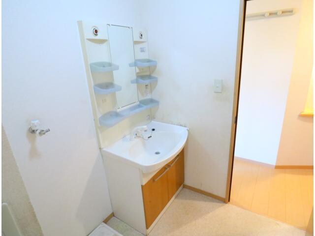  近鉄難波線・奈良線/近鉄奈良駅 バス11分萩が丘町下車:停歩1分 2階 築20年