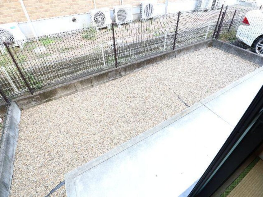  近鉄難波線・奈良線/近鉄奈良駅 バス15分梅美台西下車:停歩10分 1階 築27年