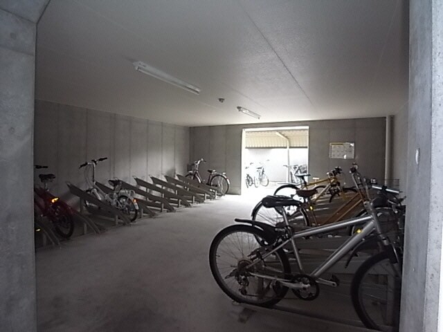  近鉄難波線・奈良線/近鉄奈良駅 徒歩13分 3階 築19年