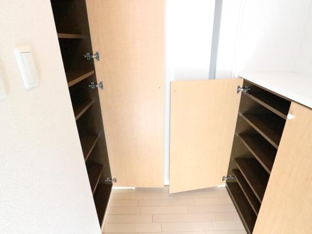  近鉄難波線・奈良線/近鉄奈良駅 徒歩13分 3階 築19年